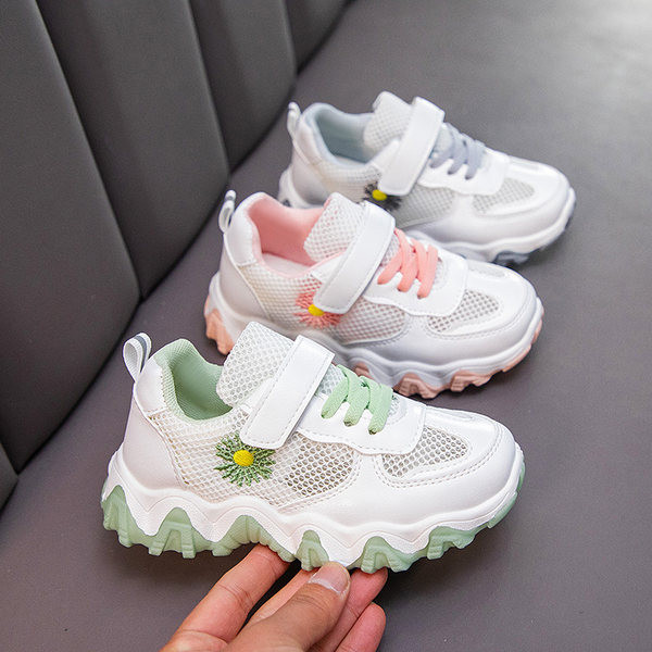 Bērnu kedas ar sietu un izšuvumiem