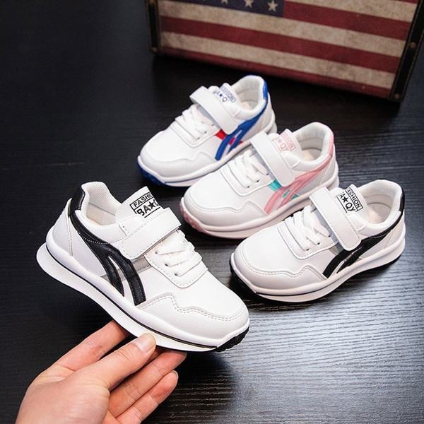 Pavasara ādas kedas bērniem ar saitēm un uzlīmēm