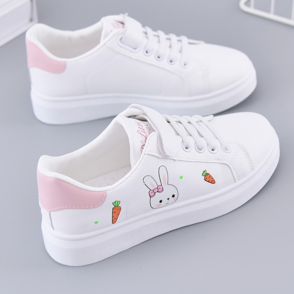 Pavasara bērnu kedas meitenēm no eko ādas ar saitēm un uzlīmi