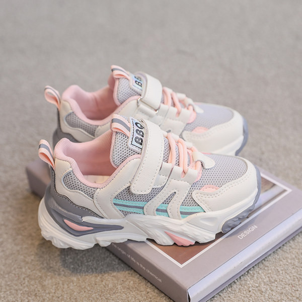 Moderns unisex kedu modelis ar raupju zoli