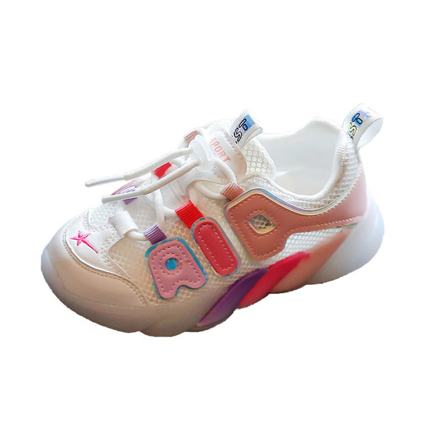 Bērnu elpojošas kedas ar šņorēm un emblēmu