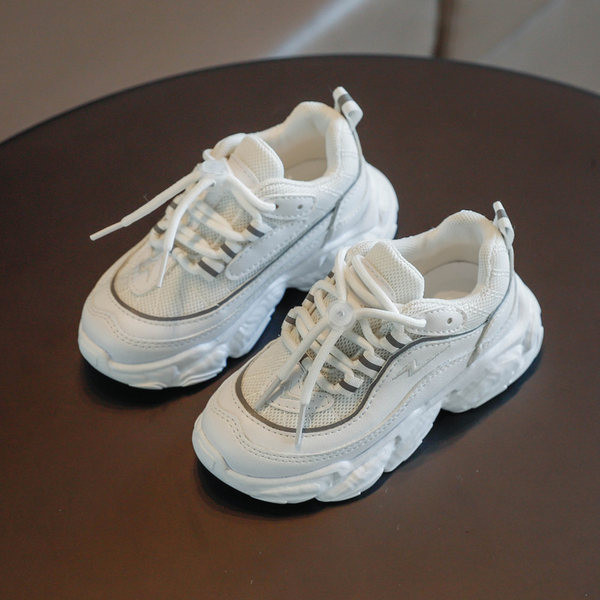 Jauns bērnu kedu modelis ar šņorēm trīs krāsās