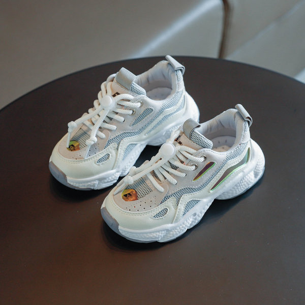 Dječje tenisice za proljeće s vezicama