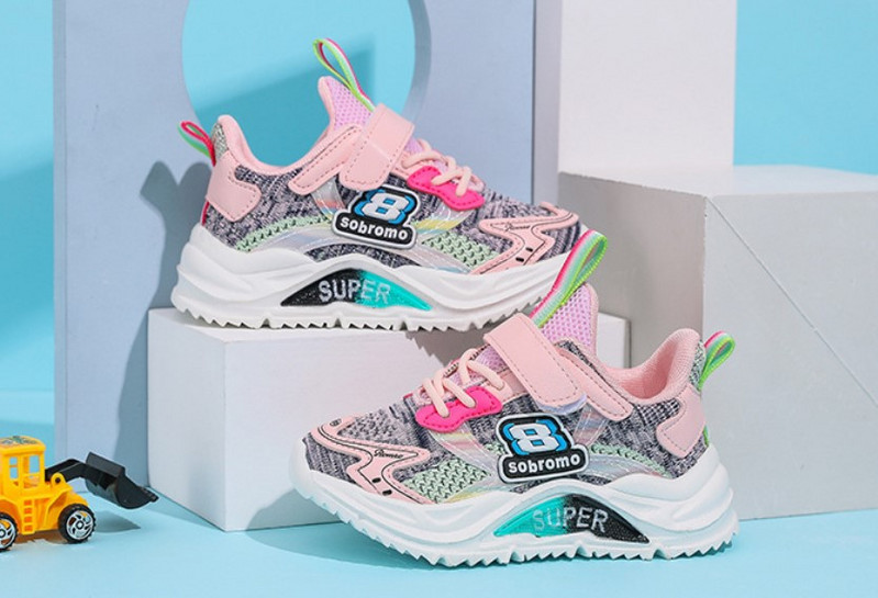 Novi model dječjih patika za djevojčice u više boja sa vezicama i naljepnicom