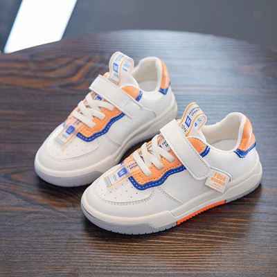 Ležerne dječje tenisice od eko kože sa vezicama i naljepnicama