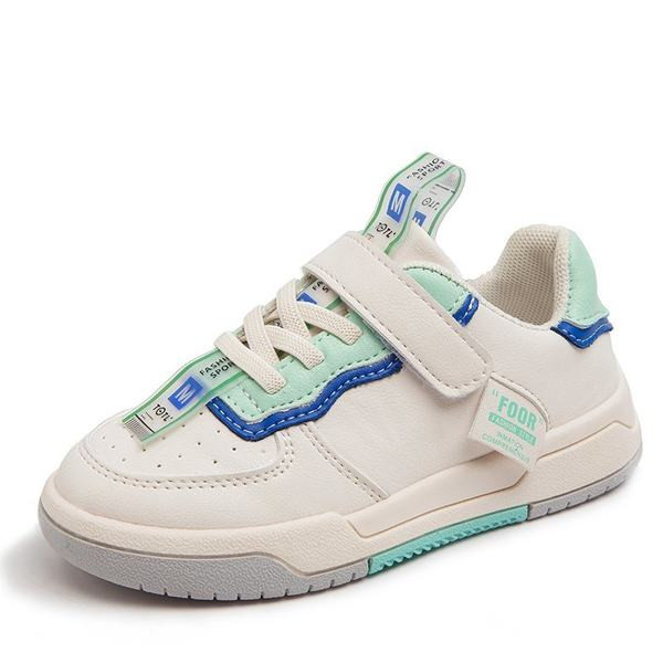 Ležerne dječje tenisice od eko kože sa vezicama i naljepnicama