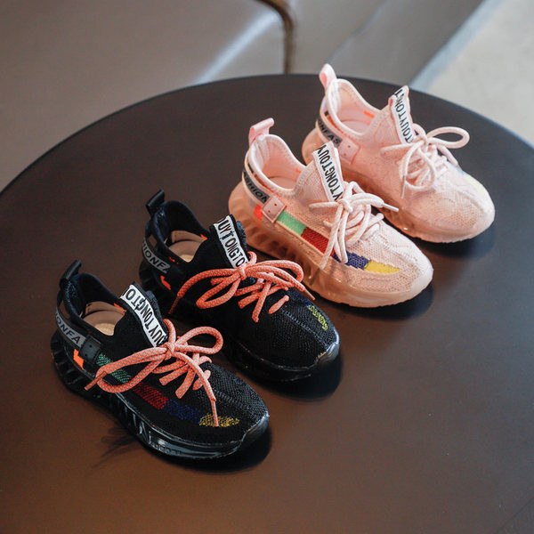 Novi model dječjih tekstilnih patika u dvije boje