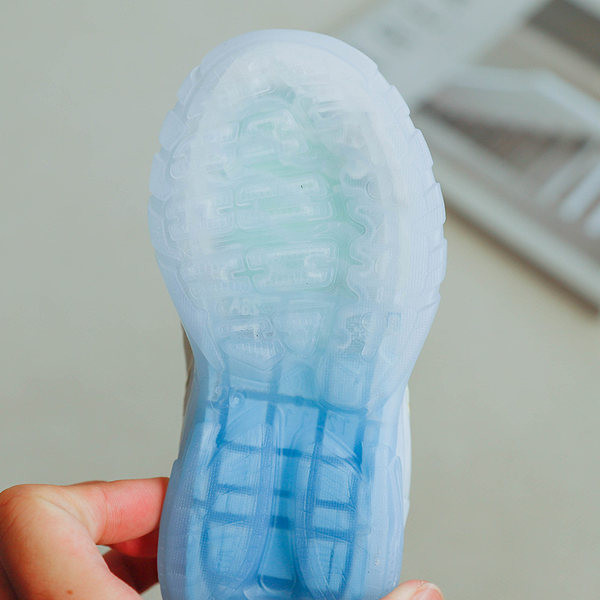 Dječje tenisice s vezicama u plavoj i narančastoj boji