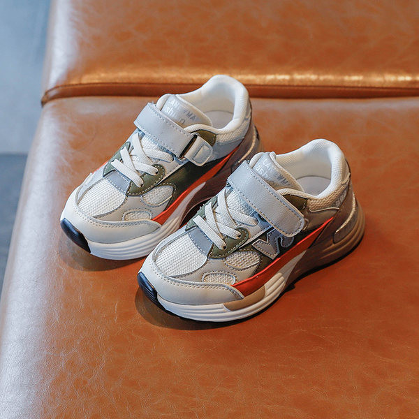 Dnevne tenisice za djecu s naljepnicama i vezicama