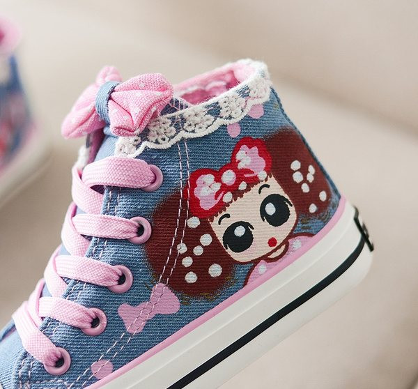 Novi model dječjih tenisica za djevojčice sa trakama, čipkom i vezicama