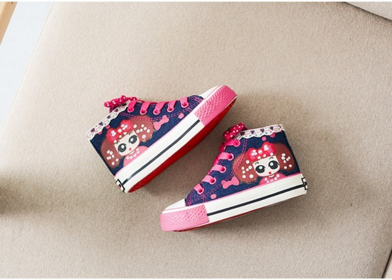 Novi model dječjih tenisica za djevojčice sa trakama, čipkom i vezicama