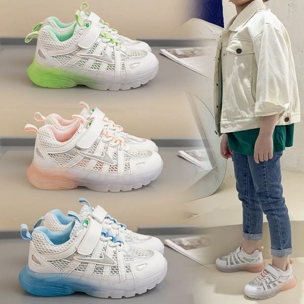 Dječje tenisice s potplatom u boji i naljepnicama - tri boje