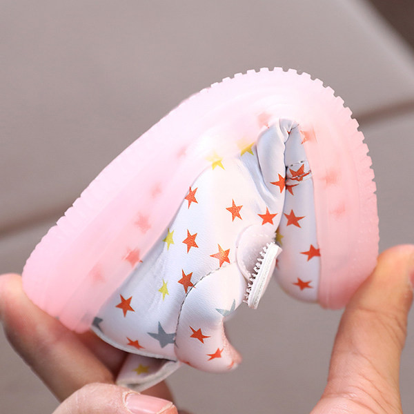 Moderne dječje svjetleće tenisice s vezicama