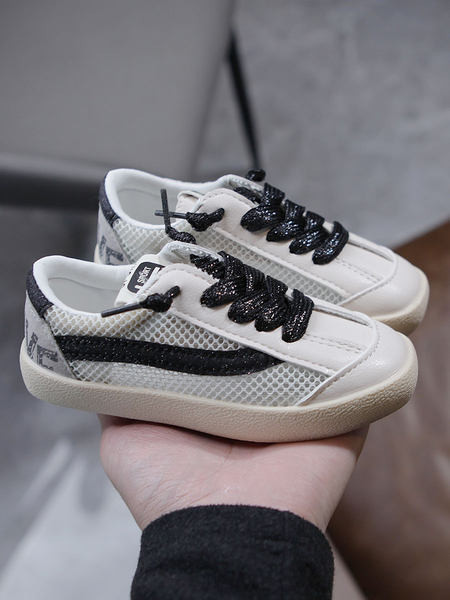 Novi model dječjih mrežastih tenisica sa vezicama