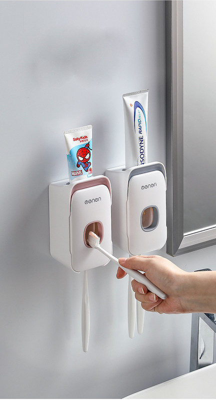 Dantų pastos dozatorius su dantų šepetėlio laikikliu