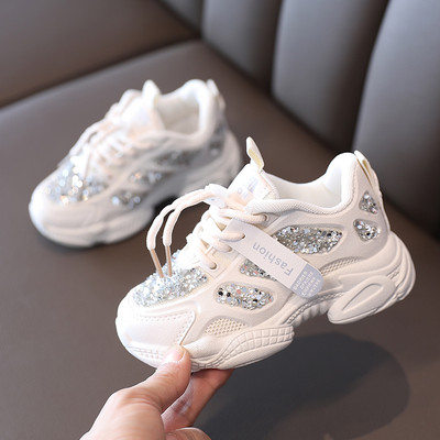 Jauns bērnu kedu modelis meitenēm rozā un baltā krāsā ar brokātu un uzlīmi