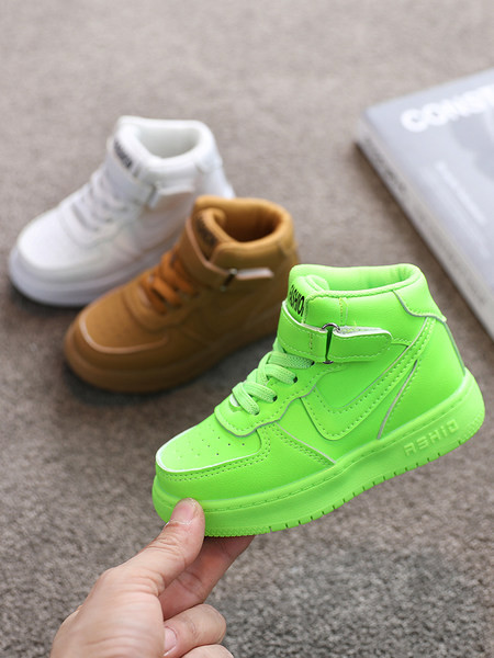 Novi model kožnih patika za djevojčice u bijeloj, smeđoj i zelenoj boji