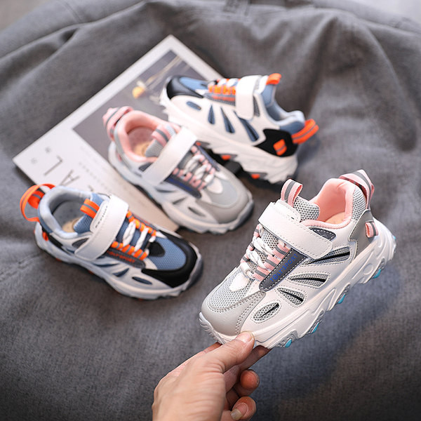 Tenisice za djevojčice od eko kože i tekstilnog grubog potplata