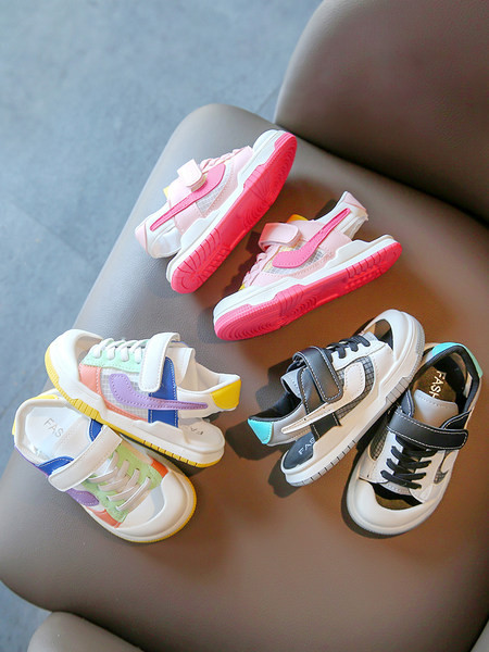 Jauns vasaras modelis, bērnu kedas no eko ādas ar vaļēju papēdi