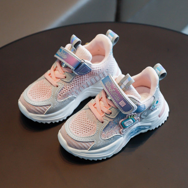 Dječje tenisice s vezicama i naljepnicama za djevojčice