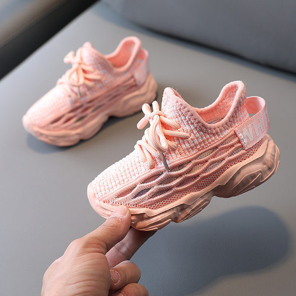 Novi model dječjih tenisica sa vezicama u tri boje za djevojčice