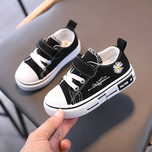 Ležerne tenisice za djevojčice s vezom i čičkom