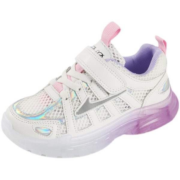 Sportske i svakodnevne dječje tenisice s mrežicom i naljepnicom