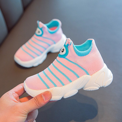 Novi model dječjih tenisica za djevojčice bez kopčanja sa 3D aplikacijom