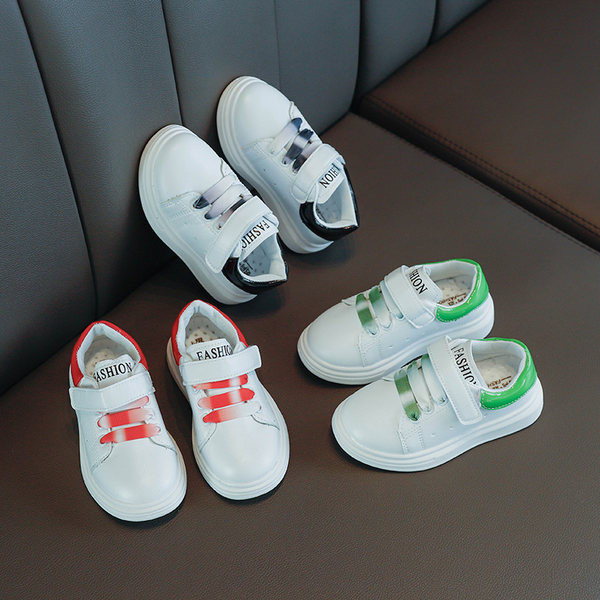 Dječje kožne tenisice unisex model s vezicama u preljevnim bojama i naljepnicama