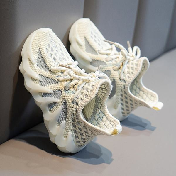 Vaikiški sportbačiai iš kvėpuojančio audinio su raišteliais