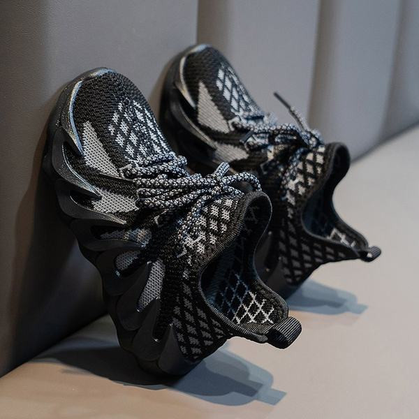 Vaikiški sportbačiai iš kvėpuojančio audinio su raišteliais