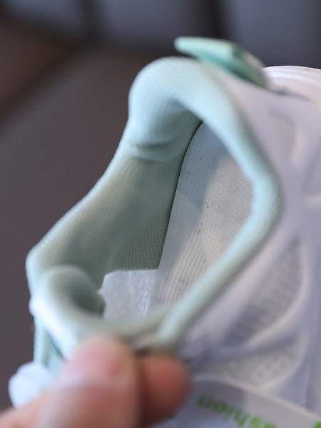 Aktualne dječje tenisice za djevojčice s vezicama - prozračne