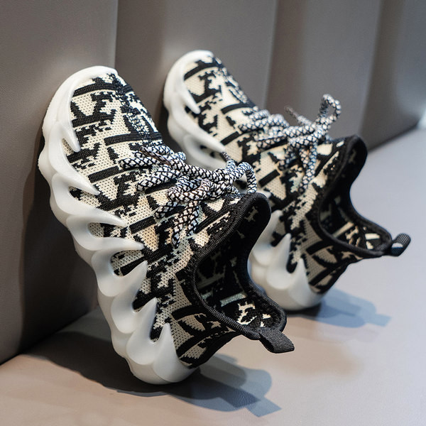 Bērnu tekstila kedas ar mežģīnēm un silikona zoli