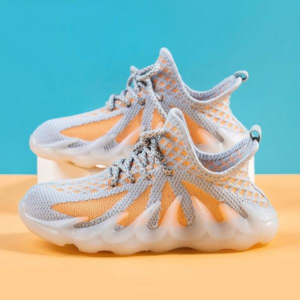 Prozračne dječje tenisice s vezicama i ravnim potplatom