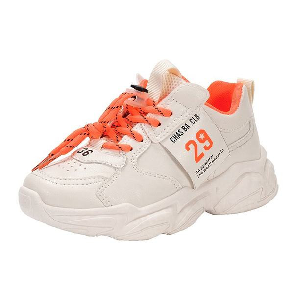 Pavasara kedas meitenēm ar šņorēm un raupju zoli