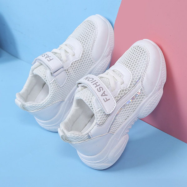 Dječje mrežaste tenisice s naljepnicama i vezicama u dvije boje