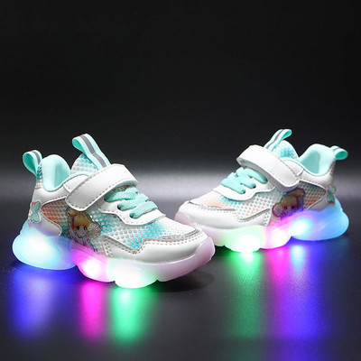 Novi model dječjih tenisica sa svjetlećim potplatom za djevojčice