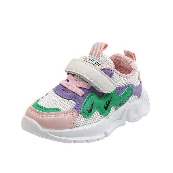 Novi model prozračnih mrežastih tenisica s grubim potplatom