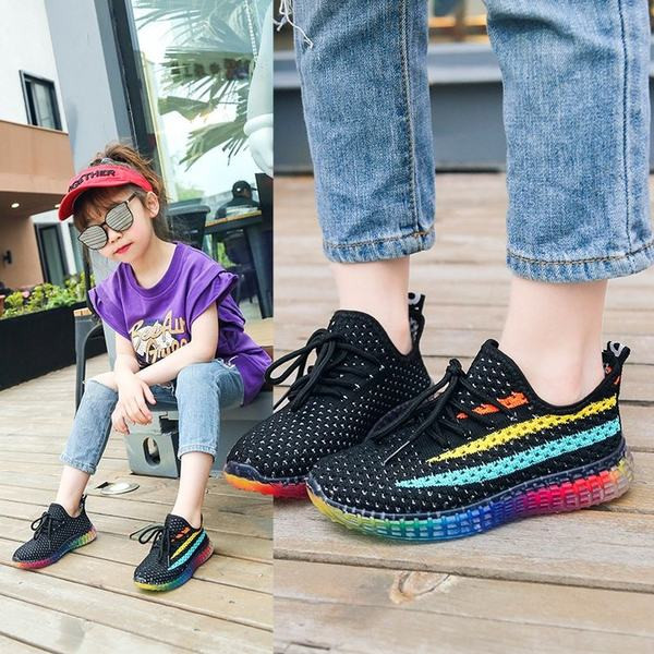 Vasaras elpojošas kedas meitenēm ar saitēm