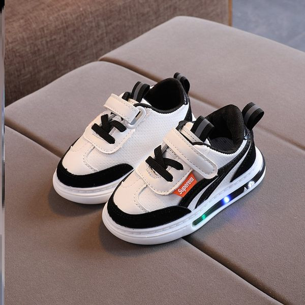 Svjetleće dječje tenisice na čičak