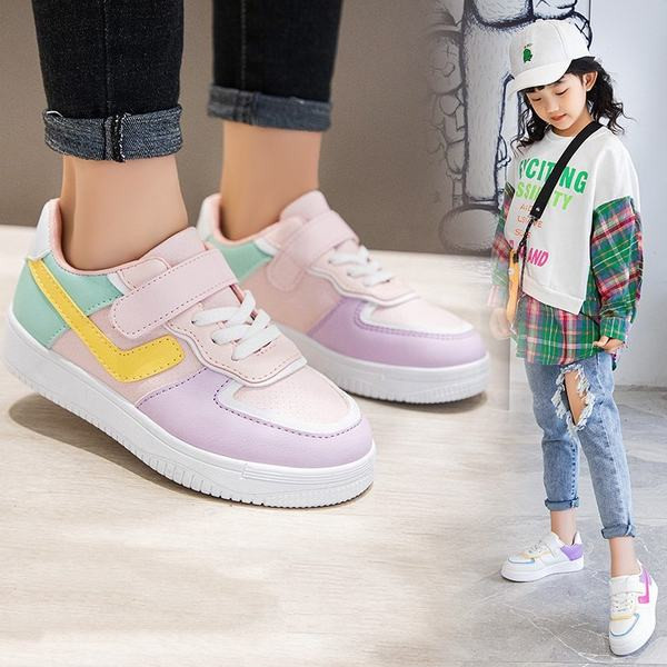 Šarene dječje tenisice od eko kože sa naljepnicama