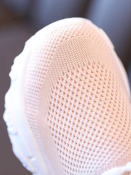 Vienkāršs bērnu kedu modelis meitenēm rozā un melnā krāsā