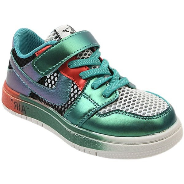 Novi model dječjih prozračnih tenisica s ravnim potplatom za djevojčice