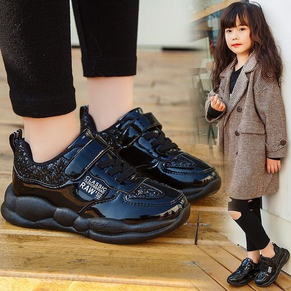 Novi model dječjih tenisica na čičak i brokat nekoliko modela