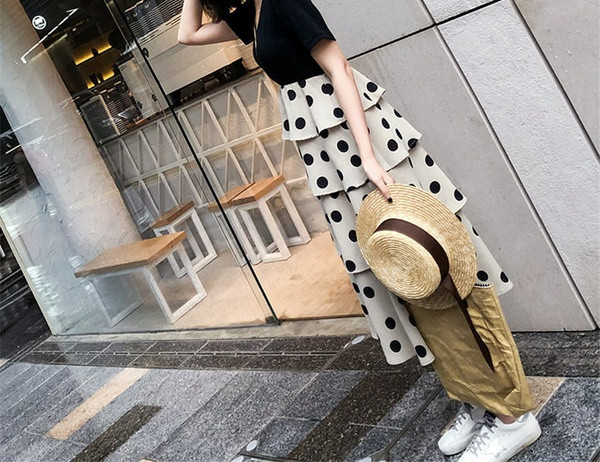 Elegantna ženska haljina s kratkim rukavima i ovalnim izrezom za trudnice