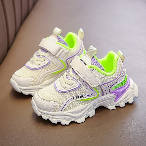 Dječje tenisice s grubim potplatom na čičak