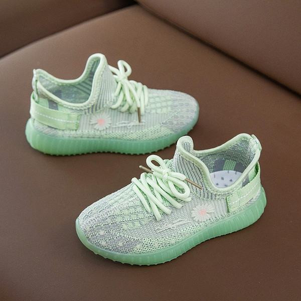 Prozračne dječje tekstilne tenisice s cvjetnim vezom