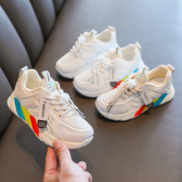 Dječje moderne tenisice s đonom u boji i vezicama