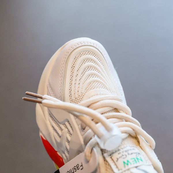 Dječje moderne tenisice s đonom u boji i vezicama