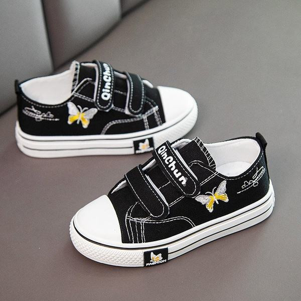 Dječje tekstilne tenisice s vezom i naljepnicama